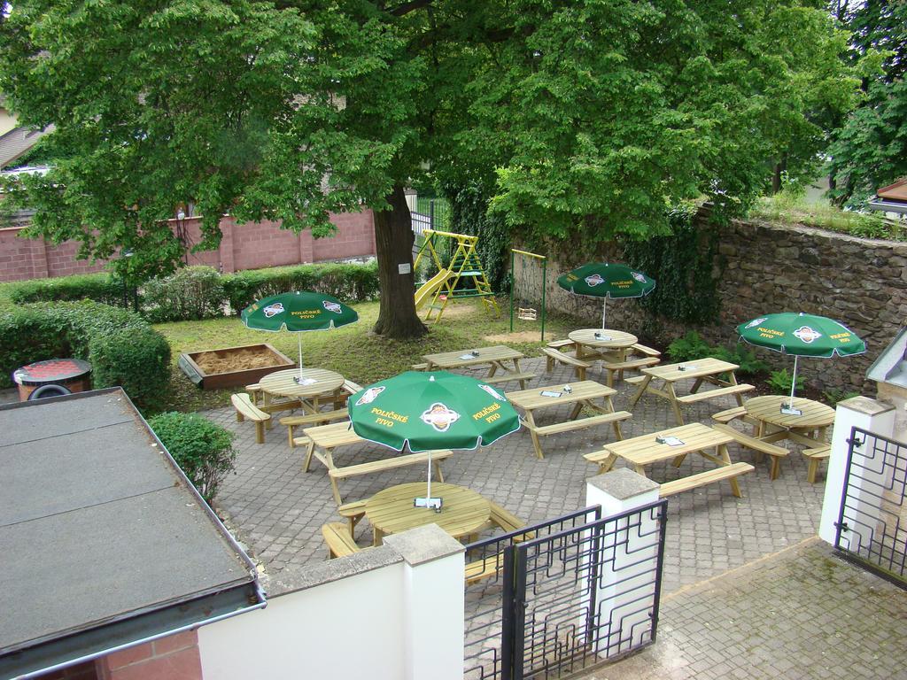 Hotel Pivovar Polička 外观 照片